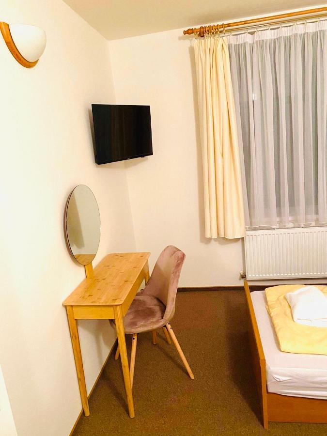 Penzion A Restaurace U Cervinku Cista u Horek Bagian luar foto